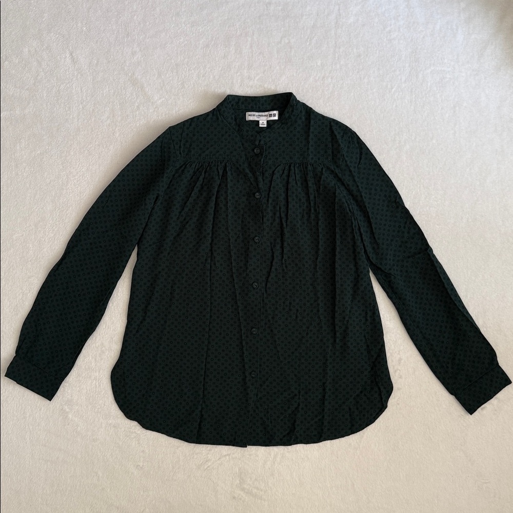 Ines de la Fressange x Uniqlo | Floral Print Covered Button Top Blouse Green M - Picture 2 of 15
